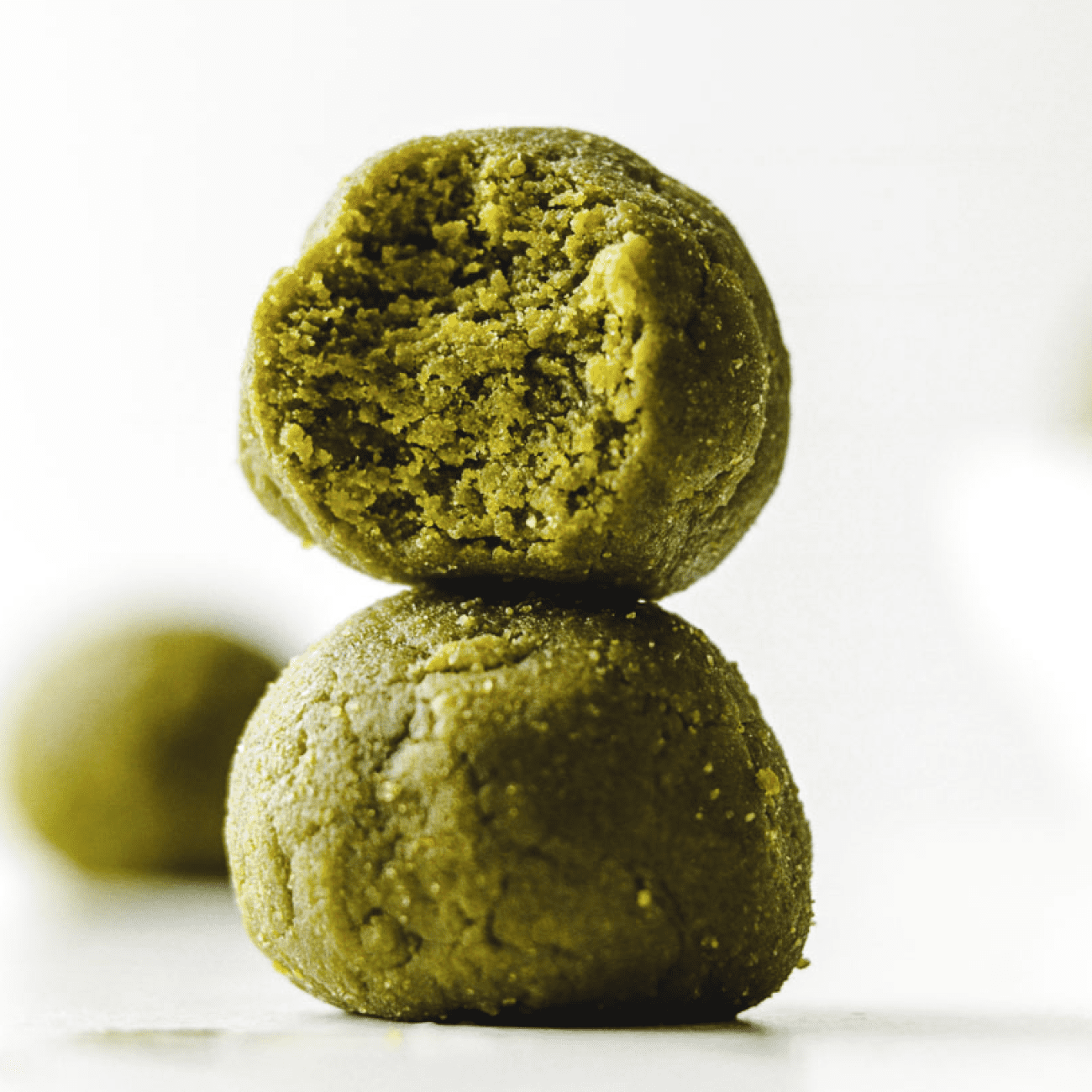 Vegan Matcha energy bites