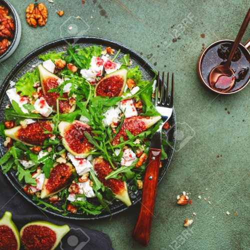 Ensalada-rúcula-higos caramelizados-naranja-feta-nueces