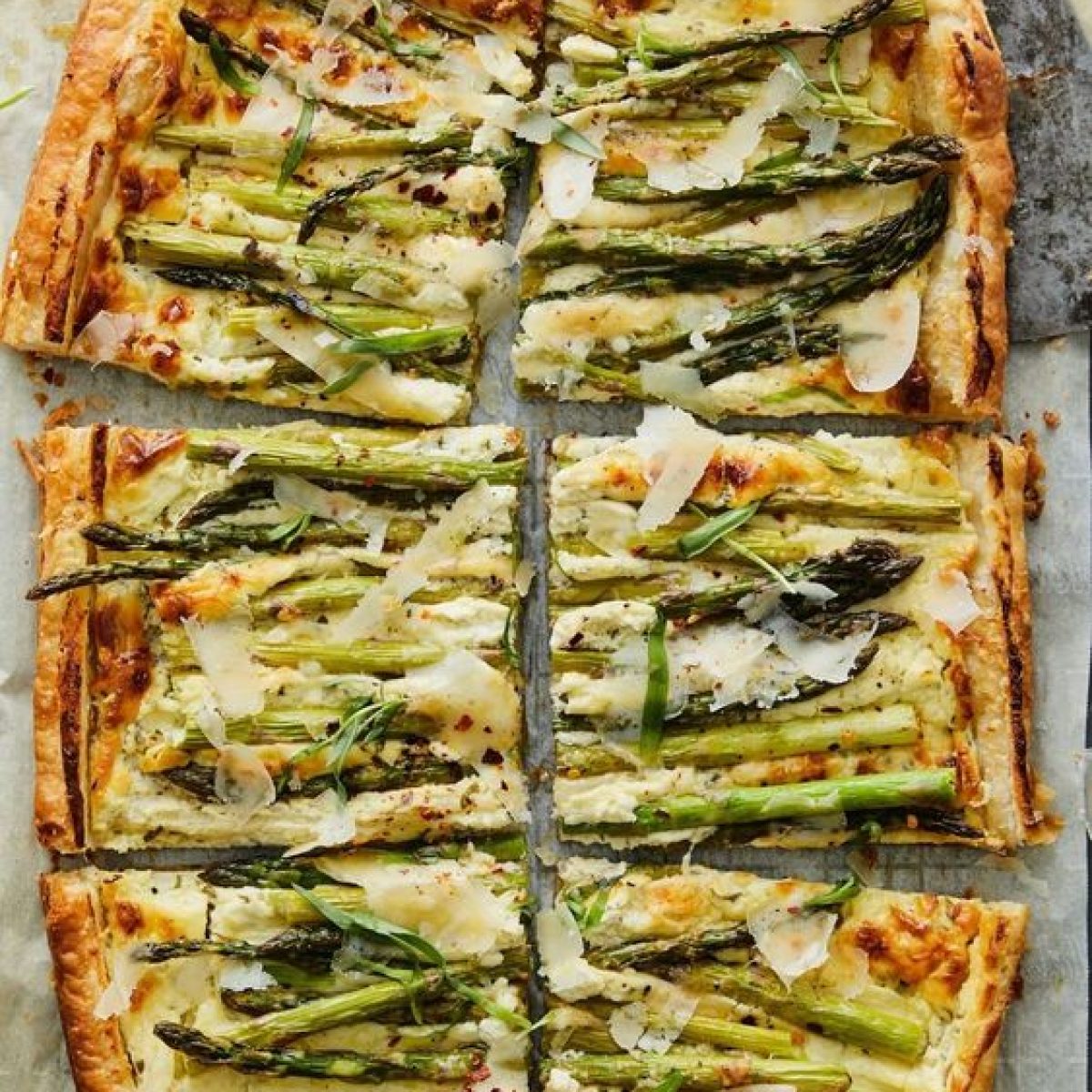 Spring Quiche : Quiche with asparagus, roasted potatoes with rosemary and goat cheese